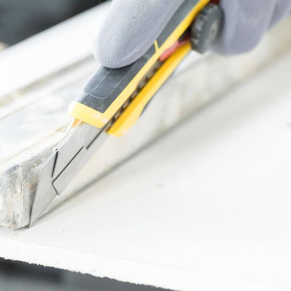 Ніж FatMax довжиною 205 мм з лезом шириною 25 мм з сегментами, що відламуються і гвинтовим фіксатором STANLEY FMHT10330-0 FMHT10330-0 фото