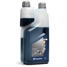 Олива Husqvarna двотактна Husqvarna XP; 1 літр із дозатором 5780370-03 фото Олива Husqvarna двотактна Husqvarna XP; 1 літр із дозатором 5780370-03 фото