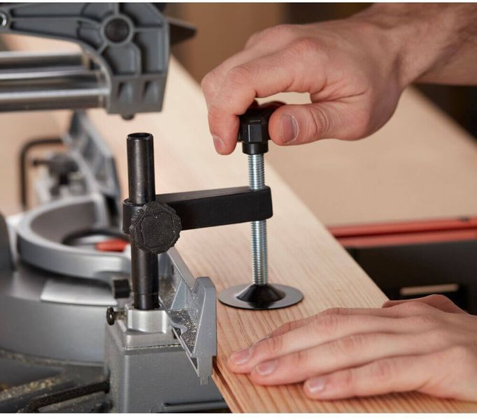 Пила торцювальна мережева BLACK+DECKER BES700 BES700 фото