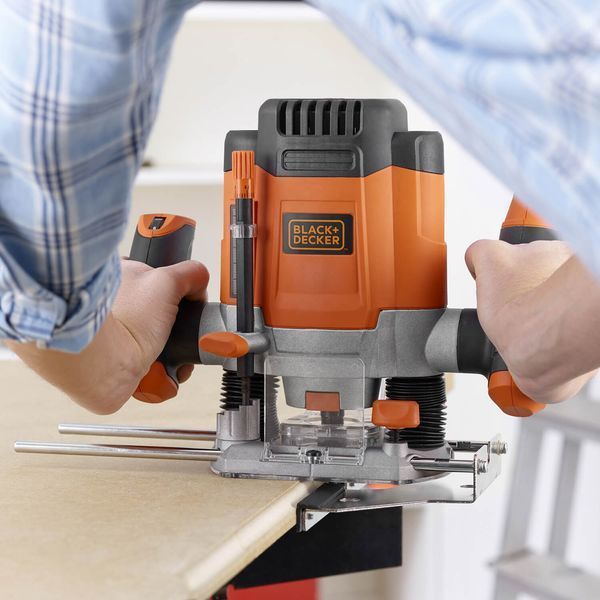 Фрезер мережевий BLACK+DECKER KW1200E KW1200E фото