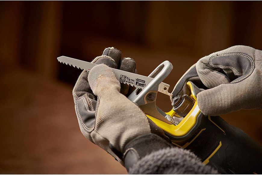 Пила шабельна акумуляторна STANLEY FATMAX SFMCS310B SFMCS310B фото