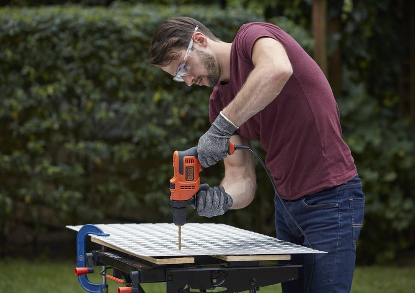 Дриль мережевий ударний BLACK+DECKER BEH200 BEH200 фото