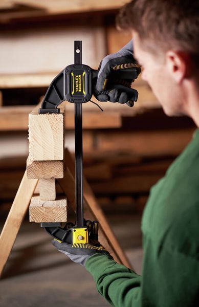 Струбцина FatMax L триггерная з максимальним зусиллям стиснення 135 кг STANLEY FMHT0-83237 FMHT0-83237 фото