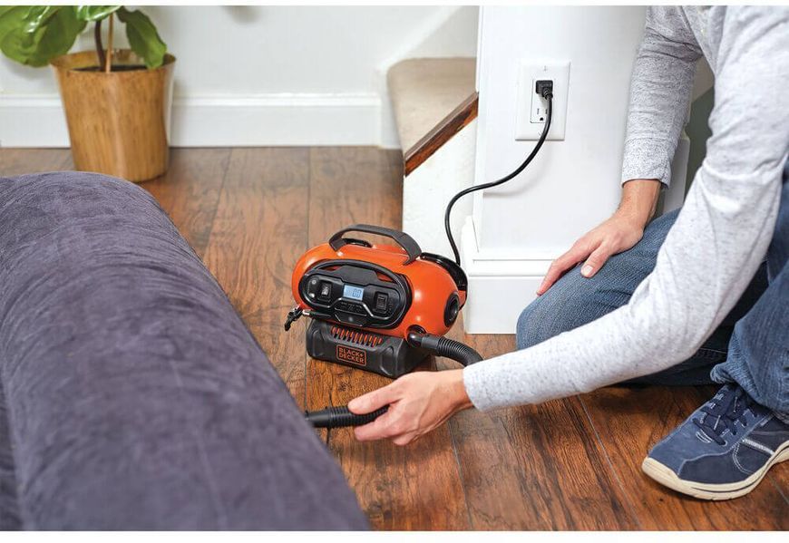 Компресор автомобільний акумуляторний BLACK+DECKER BDCINF18N BDCINF18N фото