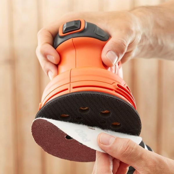 Шліфмашина ексцентрикова мережева BLACK+DECKER BEW210 BEW210 фото