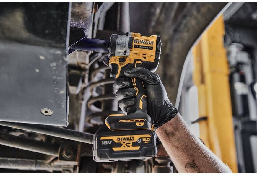 Гайкокрут ударний акумуляторний безщітковий DeWALT DCF923N DCF923N фото