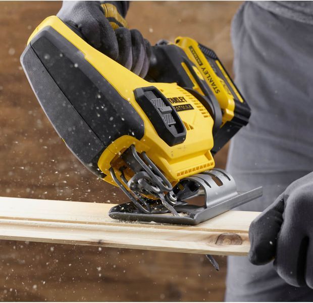 Пила лобзикова акумуляторна STANLEY FATMAX SFMCS600B SFMCS600B фото Пила лобзикова акумуляторна STANLEY FATMAX SFMCS600B SFMCS600B фото
