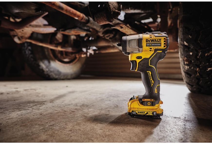 Гайковерт ударний акумуляторний безщітковий DeWALT DCF902D2 DCF902D2 фото