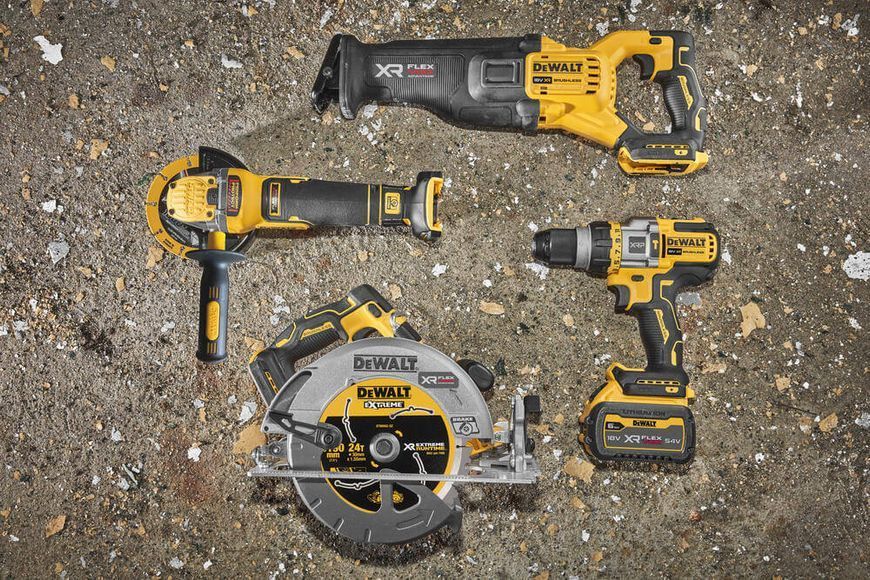 Пила шабельна акумуляторна DeWALT DCS386T1 DCS386T1 фото